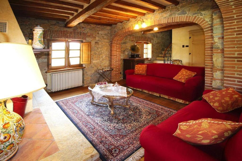 Villa La Pianella มาสซาโรซา ภายนอก รูปภาพ