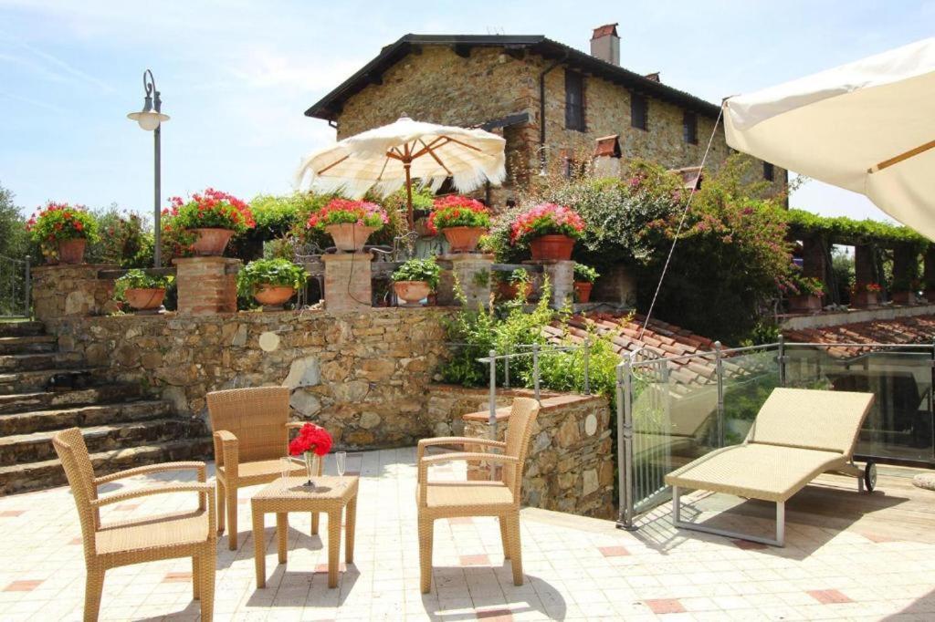 Villa La Pianella มาสซาโรซา ภายนอก รูปภาพ