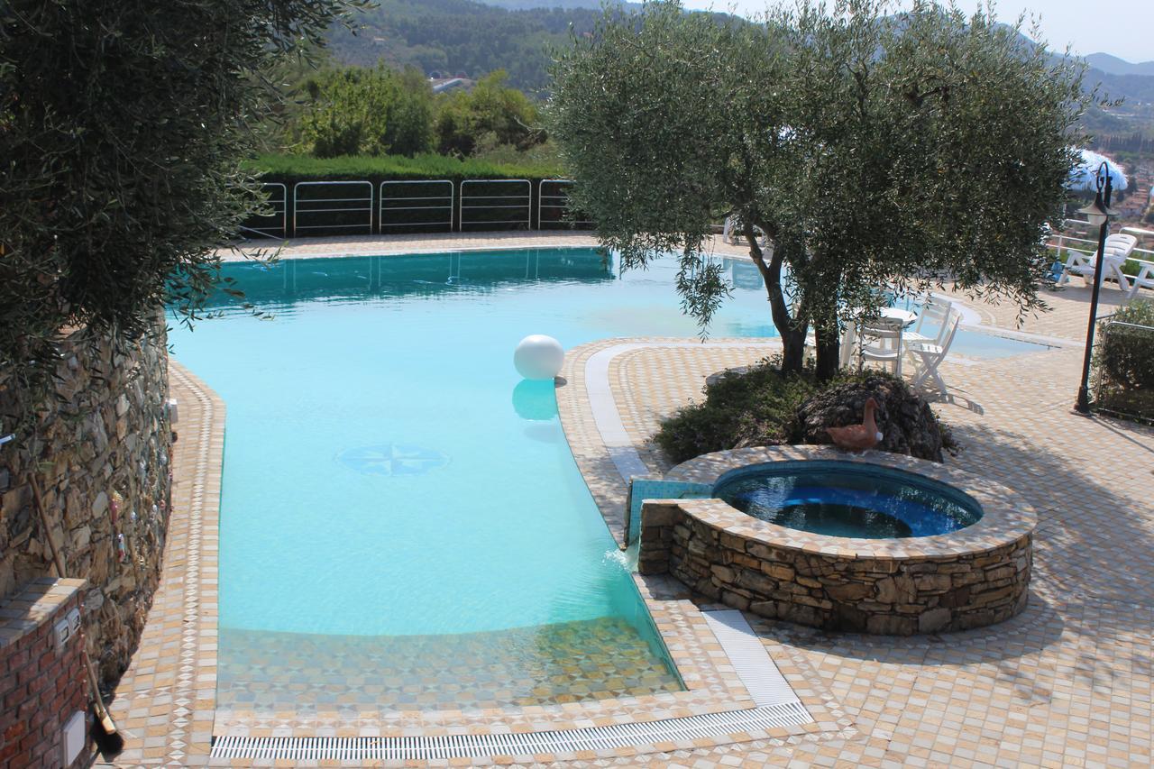 Villa La Pianella มาสซาโรซา ภายนอก รูปภาพ